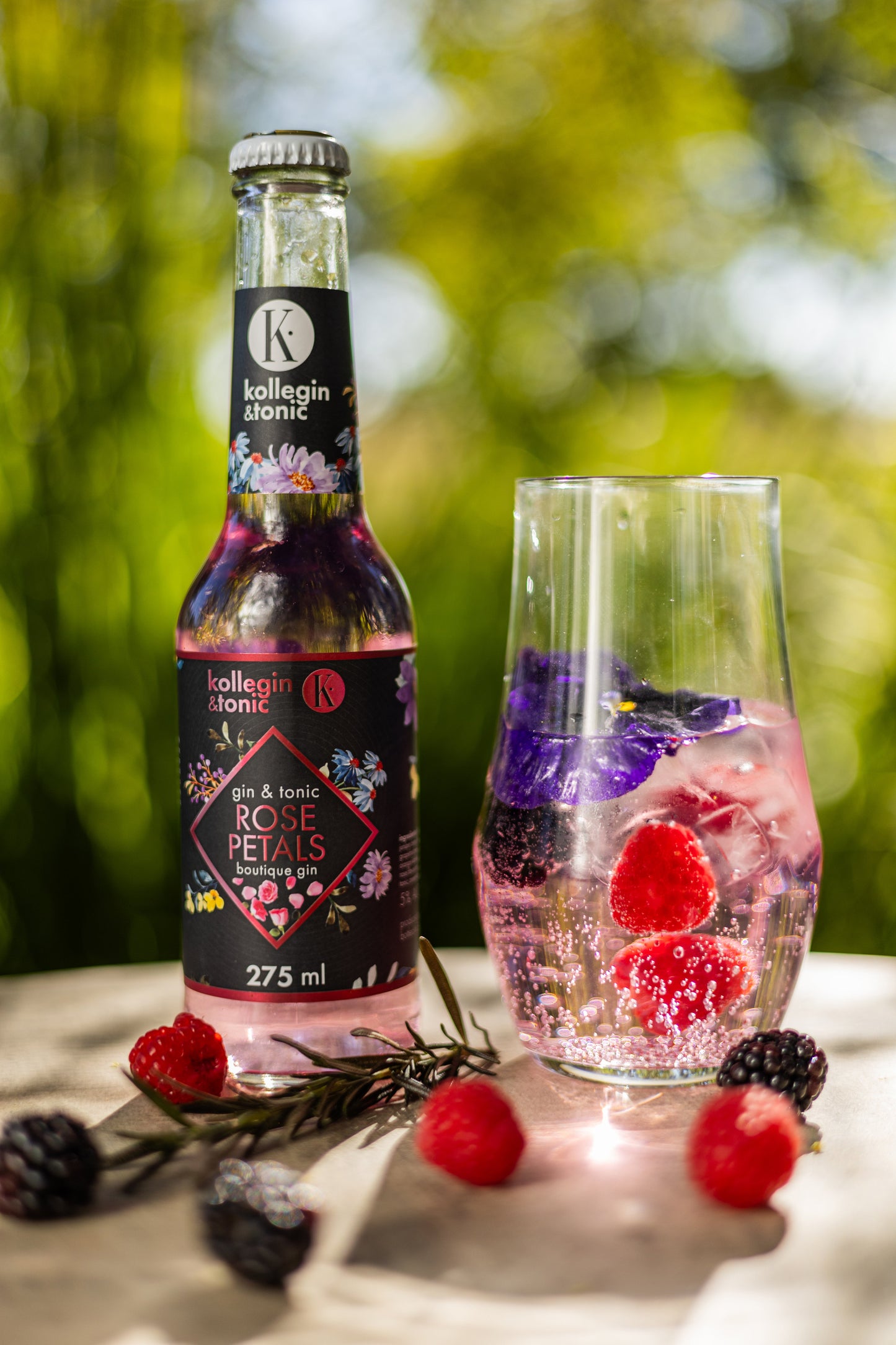 Gin & Tonic - Rose Petals