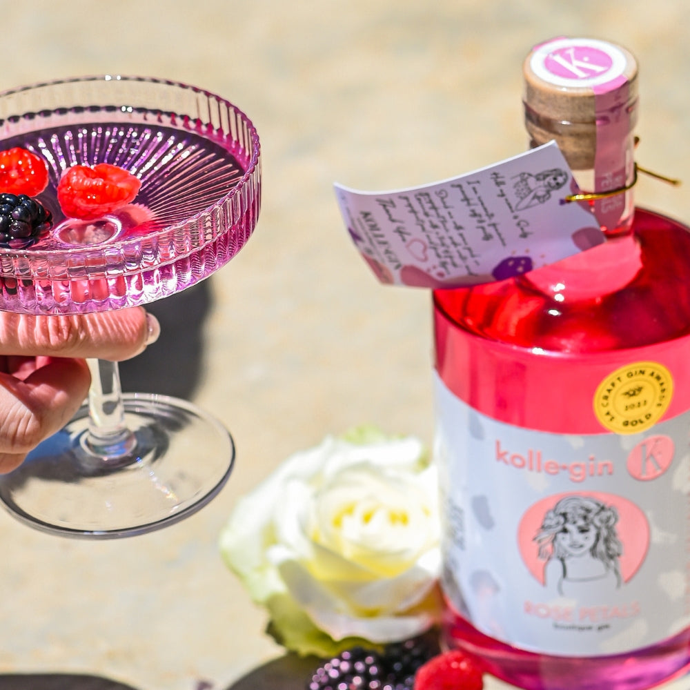 Romantic Emily | Rose Petals Gin